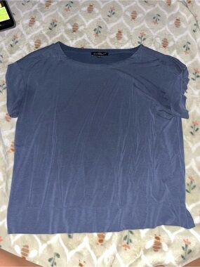 Velvet by Graham & Spencer Short Sleeve Tee in Slate Blue